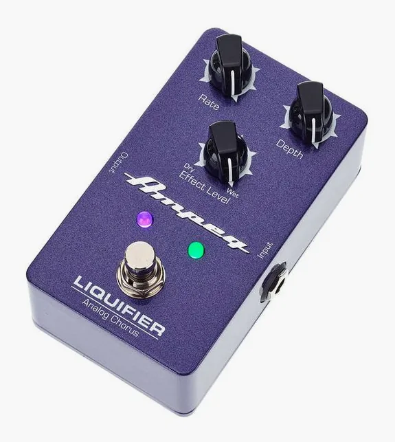 Ampeg Liquifier Chorus, ingressi e uscite laterali
