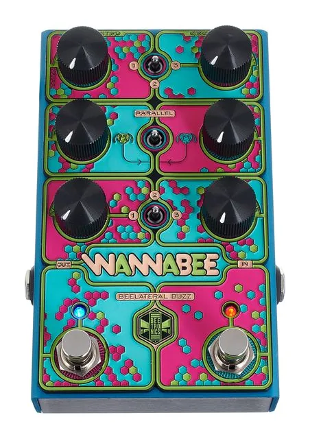 Beetronics Wannabee Dual Drive, footswitch in primo piano