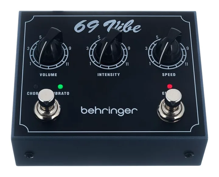 Behringer 69 Vibe, manopole viste dall'alto
