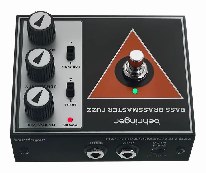 Behringer Bass Brassmaster Fuzz, manopole viste dall'alto
