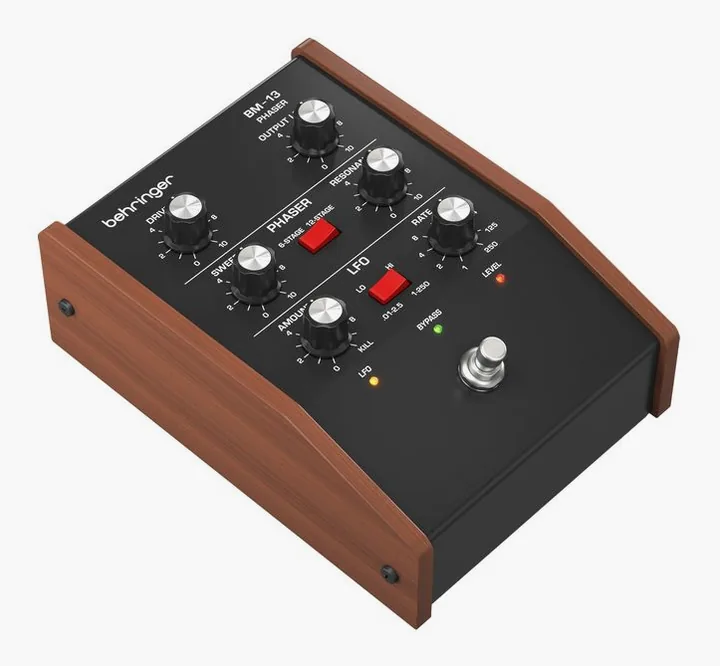 Behringer BM-13 Phaser, manopole viste dall'alto