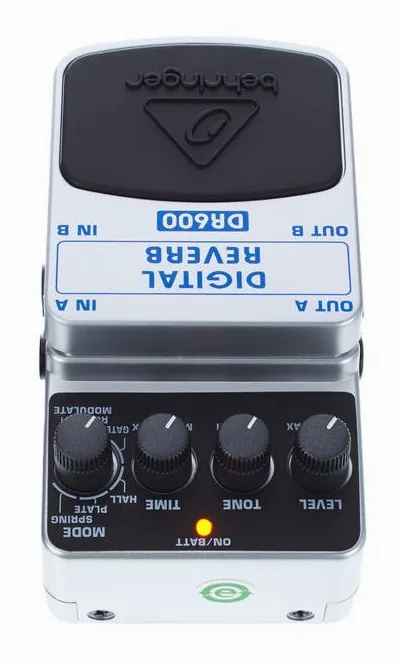 Behringer DR600 Digital Reverb, ingressi e uscite laterali