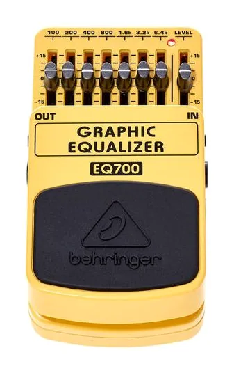 Behringer EQ700, manopole viste dall'alto