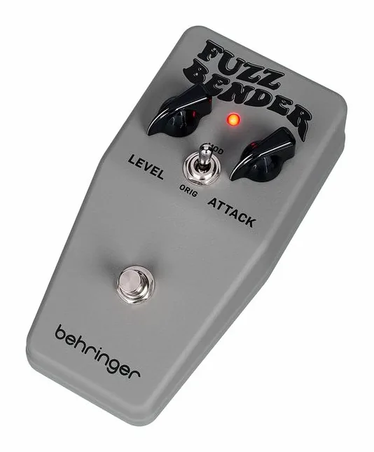 Behringer Fuzz Bender, ingressi e uscite laterali