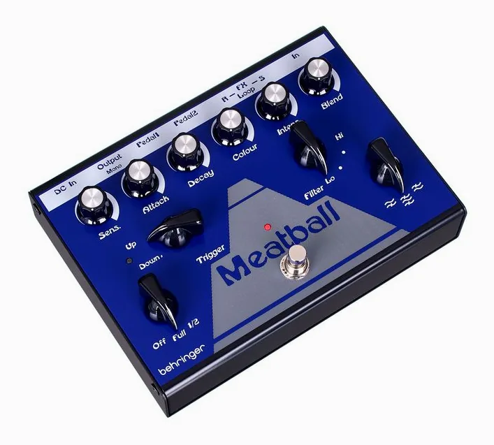 Behringer Meatball, ingressi e uscite laterali