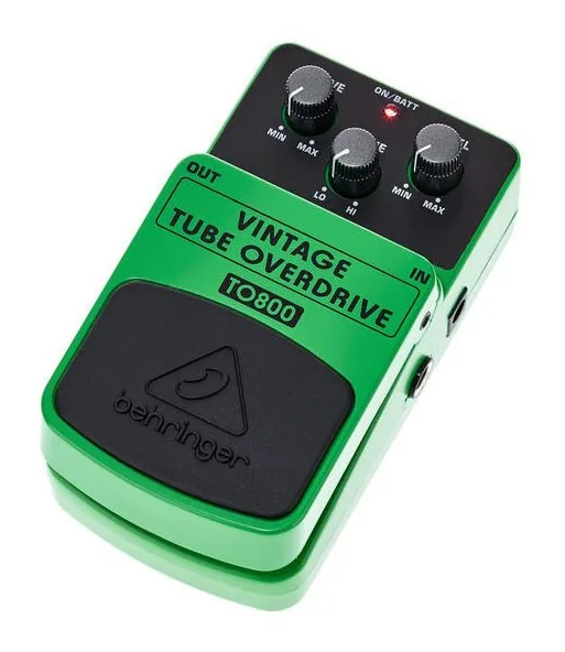 Behringer TO800 Vintage Tube Overdrive visto di fronte