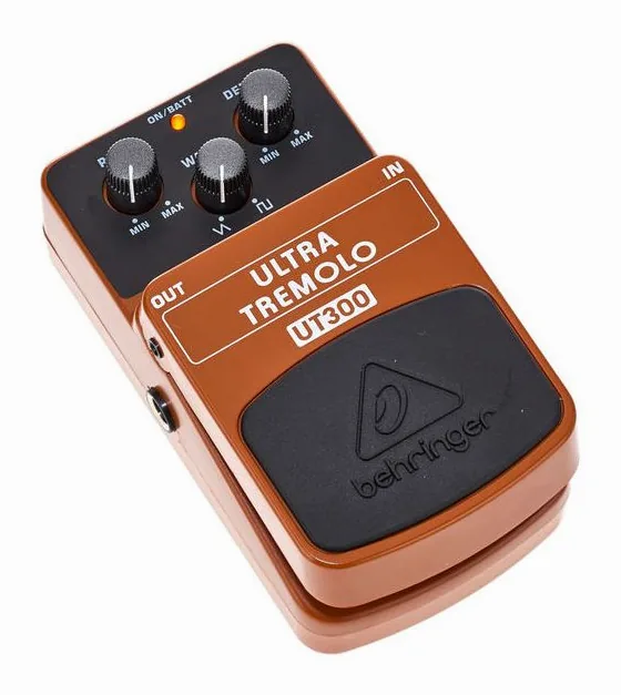 Behringer UT300, grafica del pannello superiore