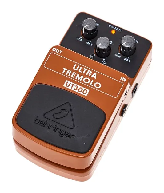 Behringer UT300 fotografato frontalmente