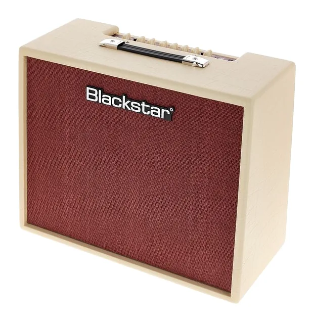 Blackstar Combo 100R 1x12" Beige visto di fronte