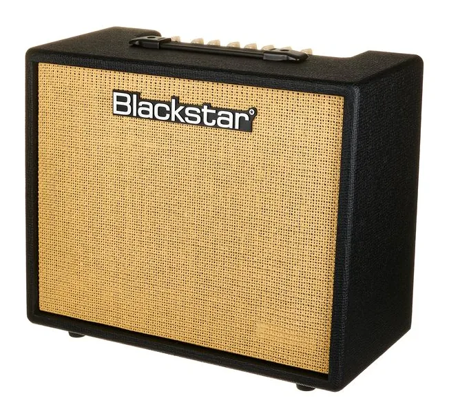 Blackstar Debut 50R Black in primo piano frontale
