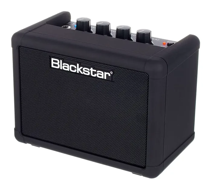 Blackstar FLY 3 Bluetooth Mini Amp in primo piano frontale