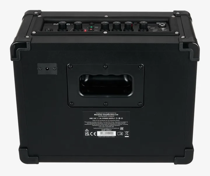 Blackstar ID:Core 10 V4, pannello dei controlli in primo piano