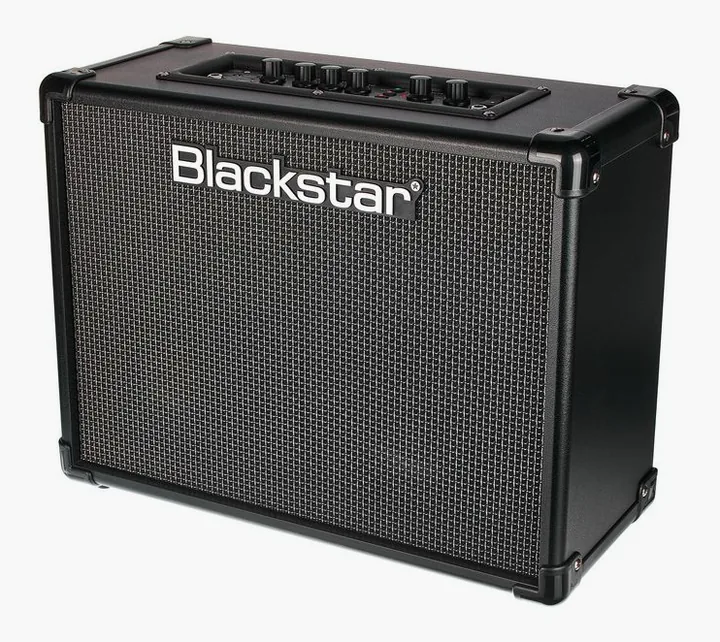Blackstar ID:Core 40 V4 visto di fronte