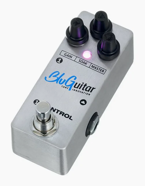BluGuitar 1Control in primo piano frontale