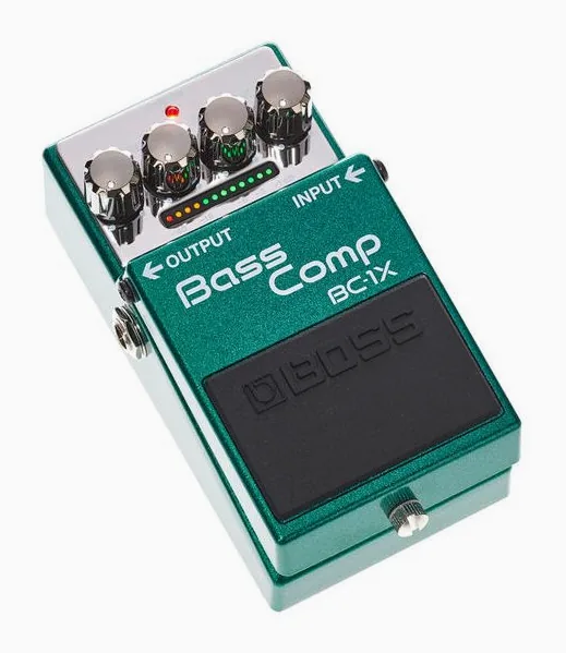 Boss BC-1X Bass Compressor, ingressi e uscite laterali