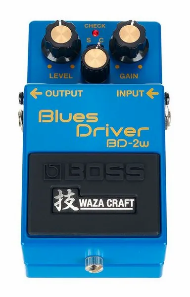 Boss BD-2w Blues Driver, connettori sul retro dell'unita