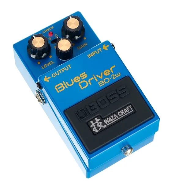 Boss BD-2w Blues Driver, ingressi e uscite laterali
