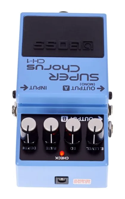 Boss CH-1 Chorus, led e interruttore a pedale