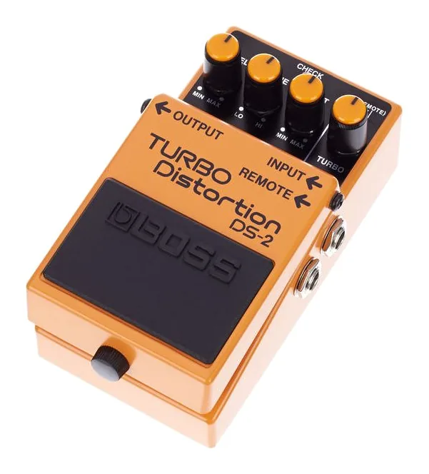 Boss DS-2 Distortion in primo piano frontale