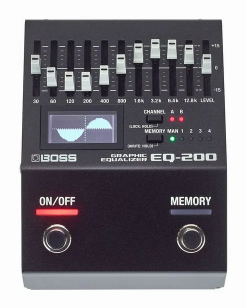 Boss EQ-200 Graphic Eq, footswitch in primo piano