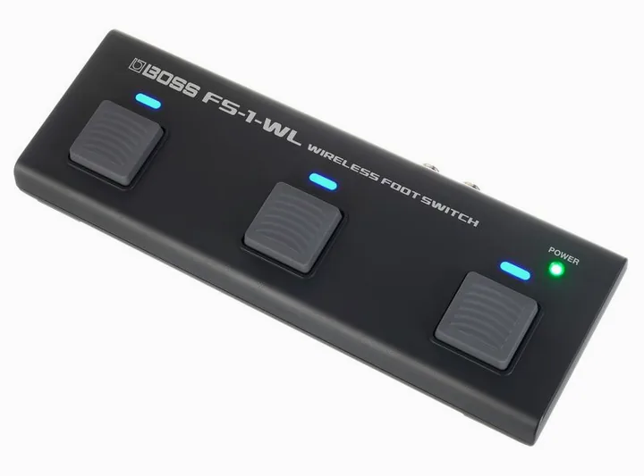 Boss FS-1-WL Wireless 3-way Footsw. in primo piano frontale