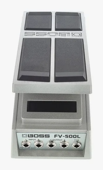 Boss FV-500-L, footswitch in primo piano