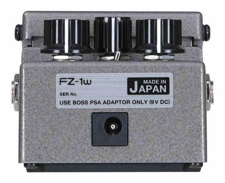 Boss FZ-1W Fuzz, grafica del pannello superiore
