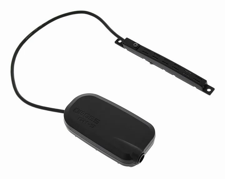 Boss GK-5 Guitar Synth Pickup in primo piano frontale