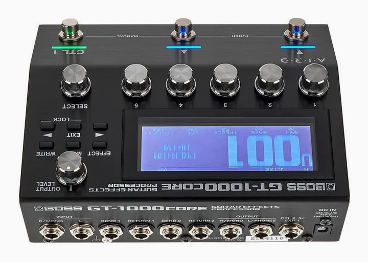 Boss GT-1000CORE, pannello dei controlli in primo piano