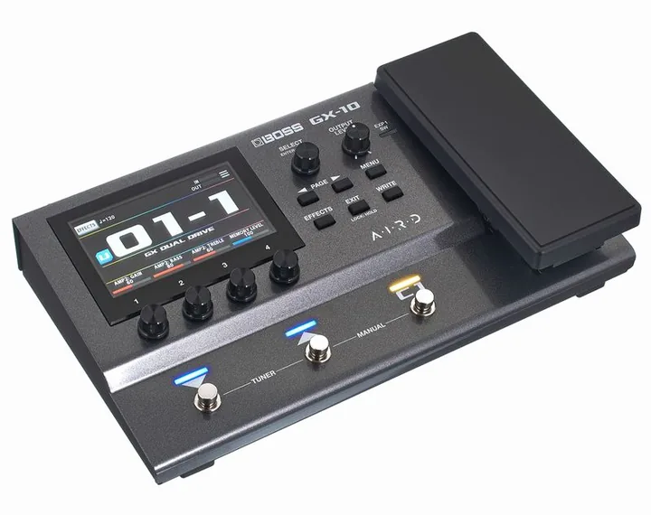 Boss GX-10, logo e finiture del pannello frontale