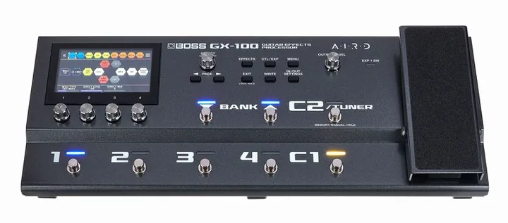 Boss GX-100, pannello dei controlli in primo piano