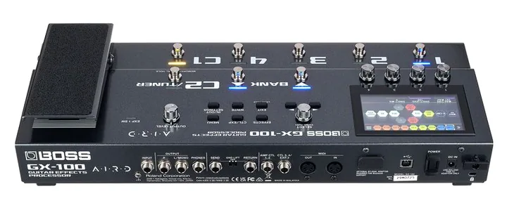 Boss GX-100, angolo del cabinet