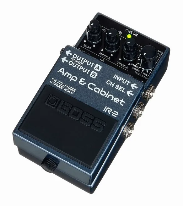 Boss IR-2 Amp & Cabinet in primo piano frontale