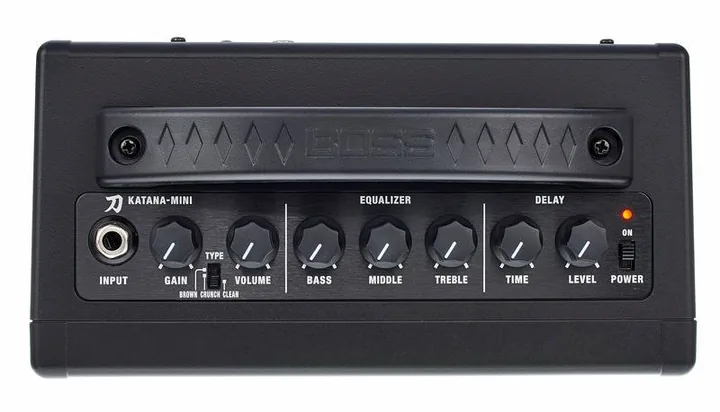 Boss Katana Mini, angolo del cabinet