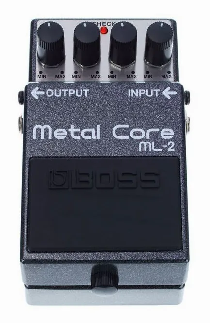 Boss ML-2, footswitch in primo piano