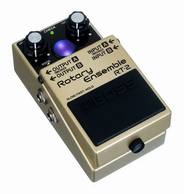Boss RT-2 Rotary Ensemble, led e interruttore a pedale