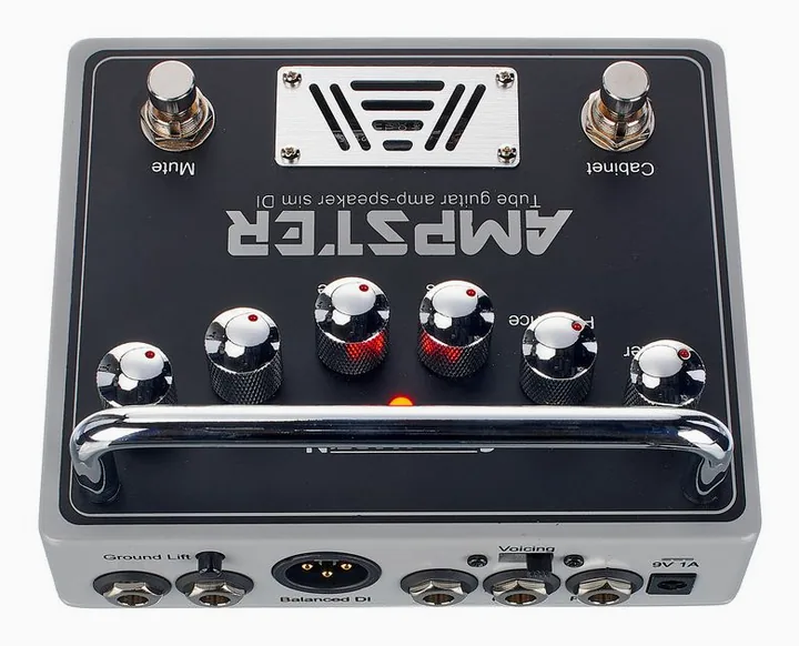 Carl Martin Ampster Tube Guitar Amp, led e interruttore a pedale