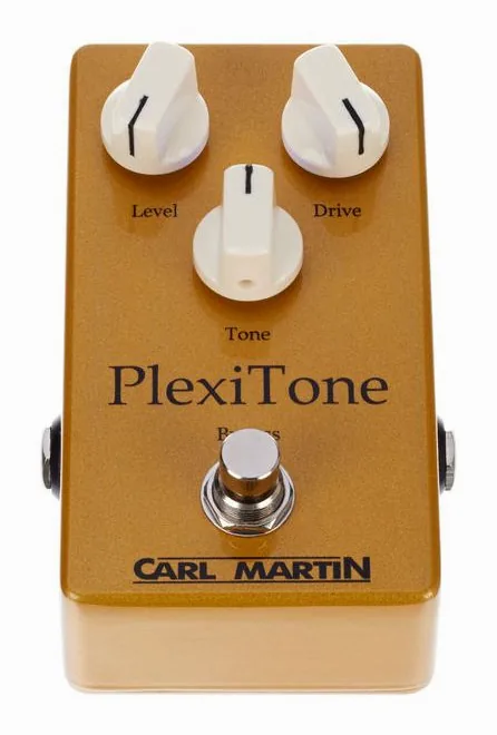 Carl Martin Single Channel PlexiTone, footswitch in primo piano