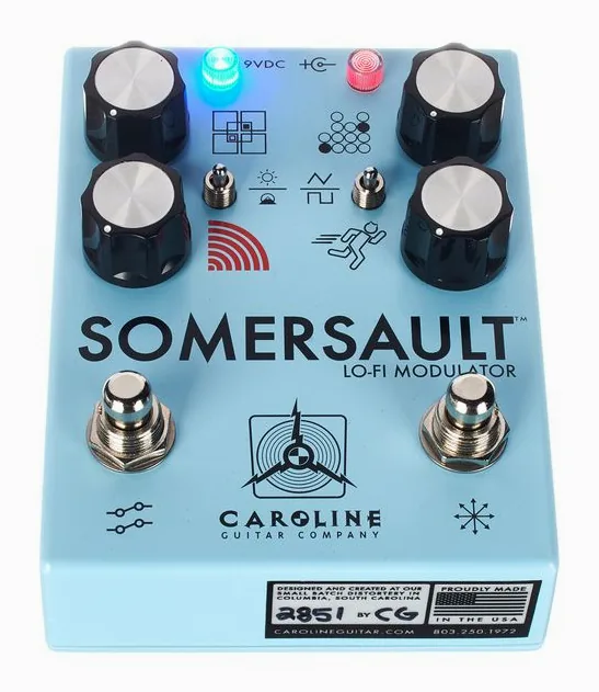 Caroline Guitar Company Somersault Lo-Fi Modulator, led e interruttore a pedale