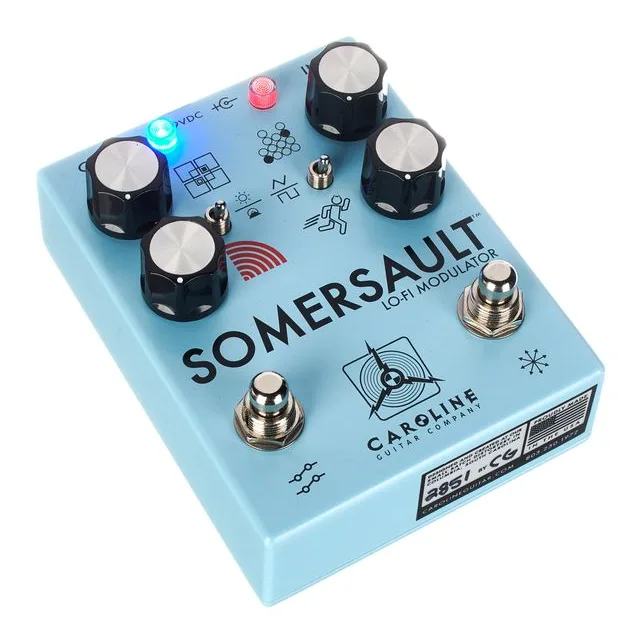 Caroline Guitar Company Somersault Lo-Fi Modulator, connettori sul retro dell'unita