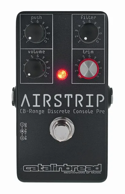 Catalinbread Airstrip Console Pre, vista laterale del cabinet