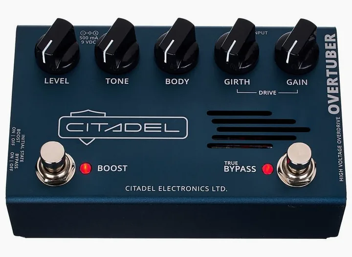 Citadel Overtuber, footswitch in primo piano