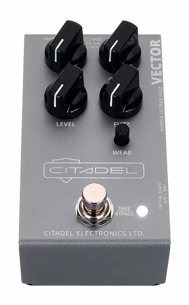 Citadel Vector, footswitch in primo piano