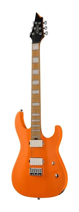 Cort KX 600 Infinite Orange Crush inquadrato di fronte su sfondo neutro