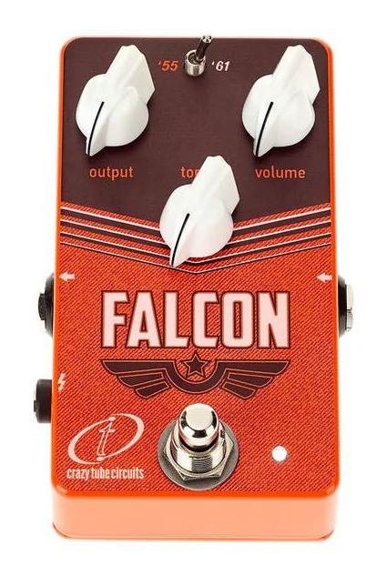 Crazy Tube Circuits Falcon Overdrive, footswitch in primo piano