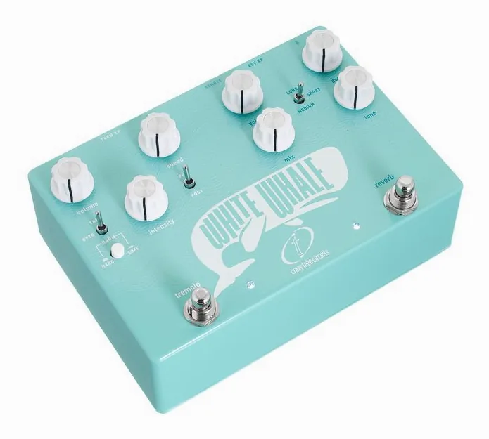 Crazy Tube Circuits White Whale V2, grafica del pannello superiore