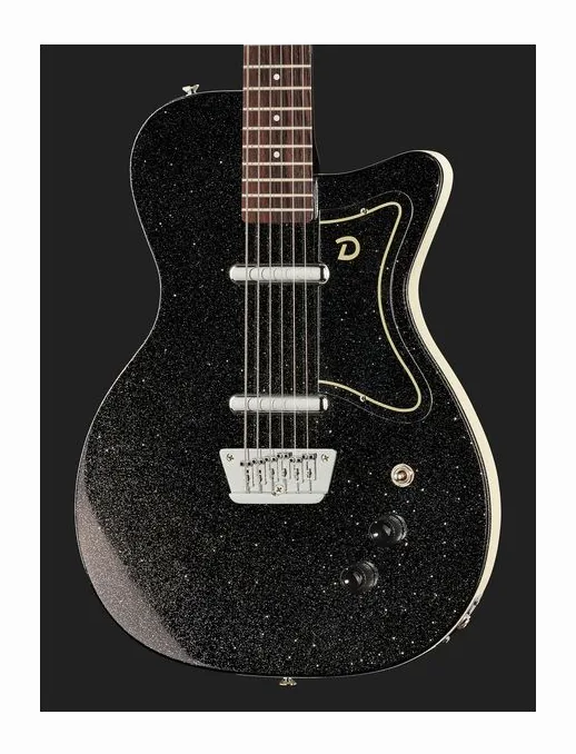 Danelectro 56 Baritone Black Metal Flake, corpo e verniciatura in primo piano