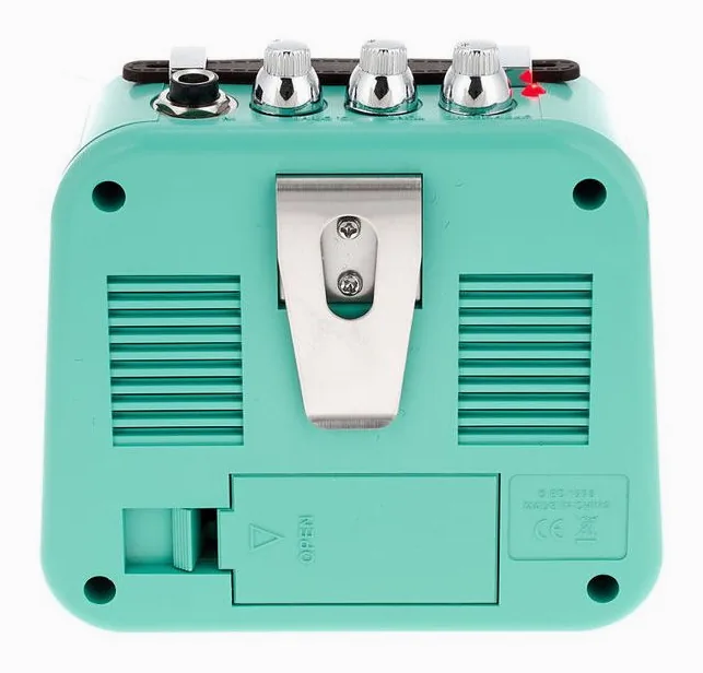 Danelectro N-10 Honeytone Mini Amp AQ, manopole e selettore dei canali
