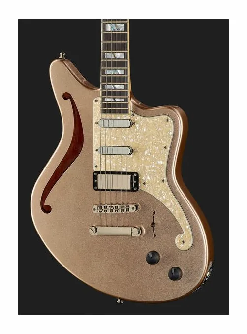 DAngelico Deluxe Bedford SH Desert Gold, corpo e verniciatura in primo piano