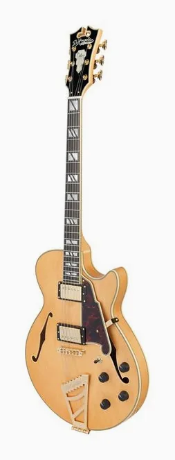 DAngelico Deluxe SS Satin Honey, corpo e verniciatura in primo piano
